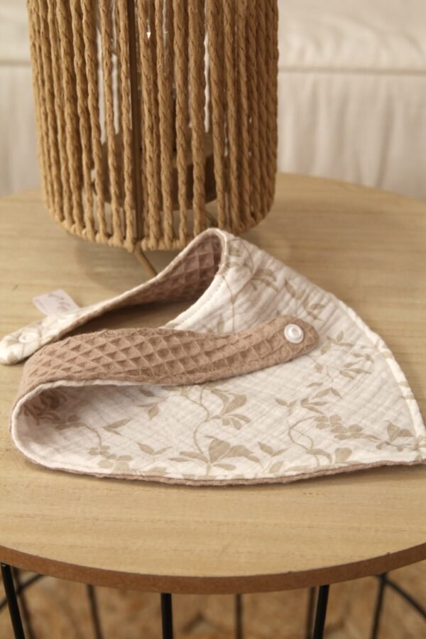 Bavoir bandana "Brume florale"