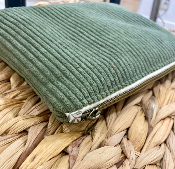 Pochette en velours kaki- intérieur feuillage automnal